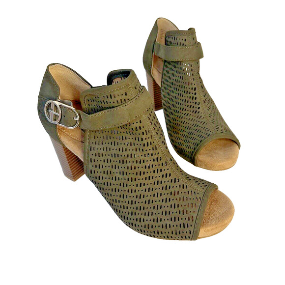 Giani Bernini Jaccee Memory-Foam Perforated Shooties Heeled SZ 7 Olive Green - Picture 1 of 10